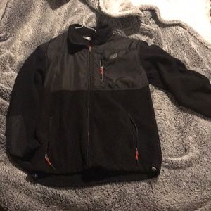 Medium black & red new balance wind breaker new